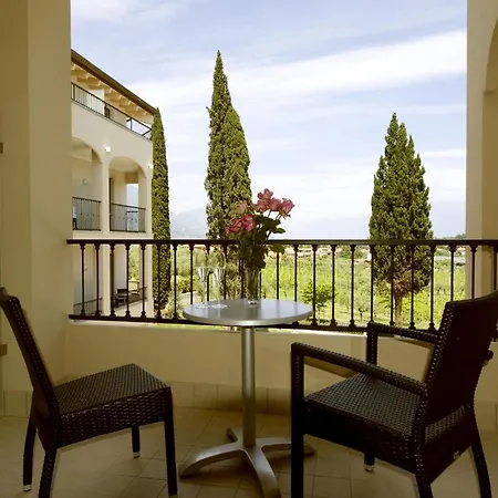Luisa & Luxury Aparthotel 4*