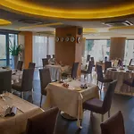 Luisa & Luxury 4*