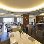 Luisa & Luxury 4*