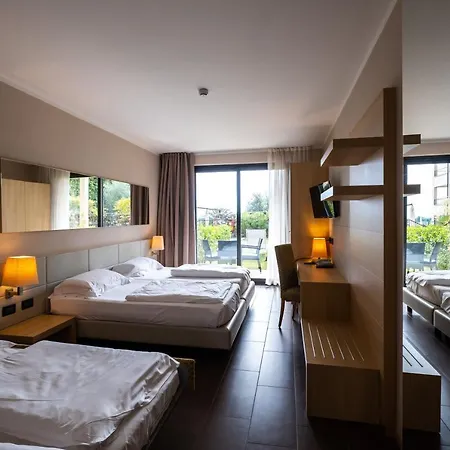 Aparthotel Luisa & Luxury San Felice del Benaco