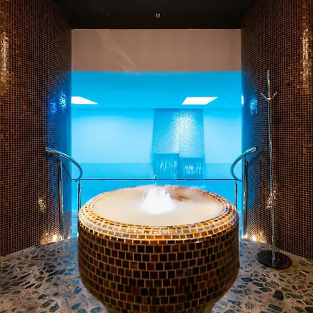 Aparthotel Luisa & Luxury