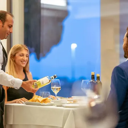 Luisa & Luxury Aparthotel