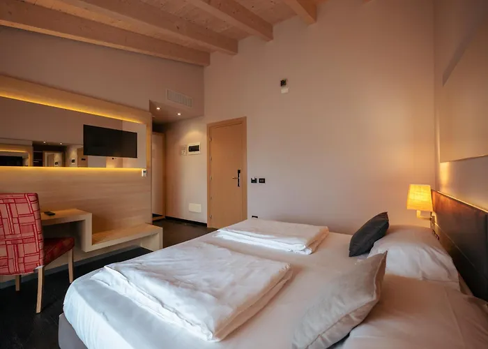 Apart-hotel Luisa & Luxury 4*